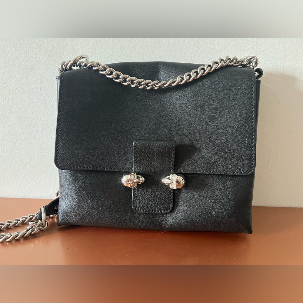 Alexander McQueen Twin Skull Leather Shoulder Bag
